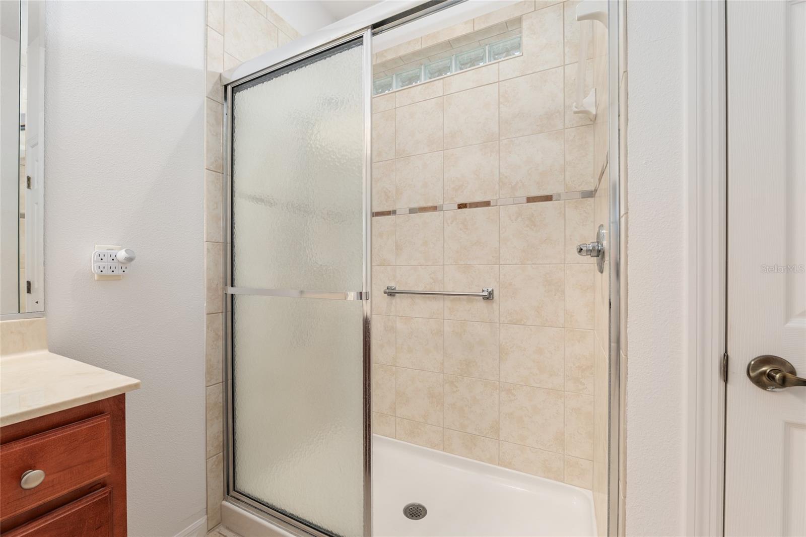 Image 28 of 49 For 9480 94th Loop