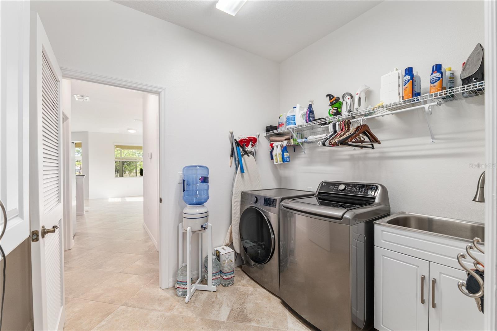 Image 34 of 49 For 9480 94th Loop