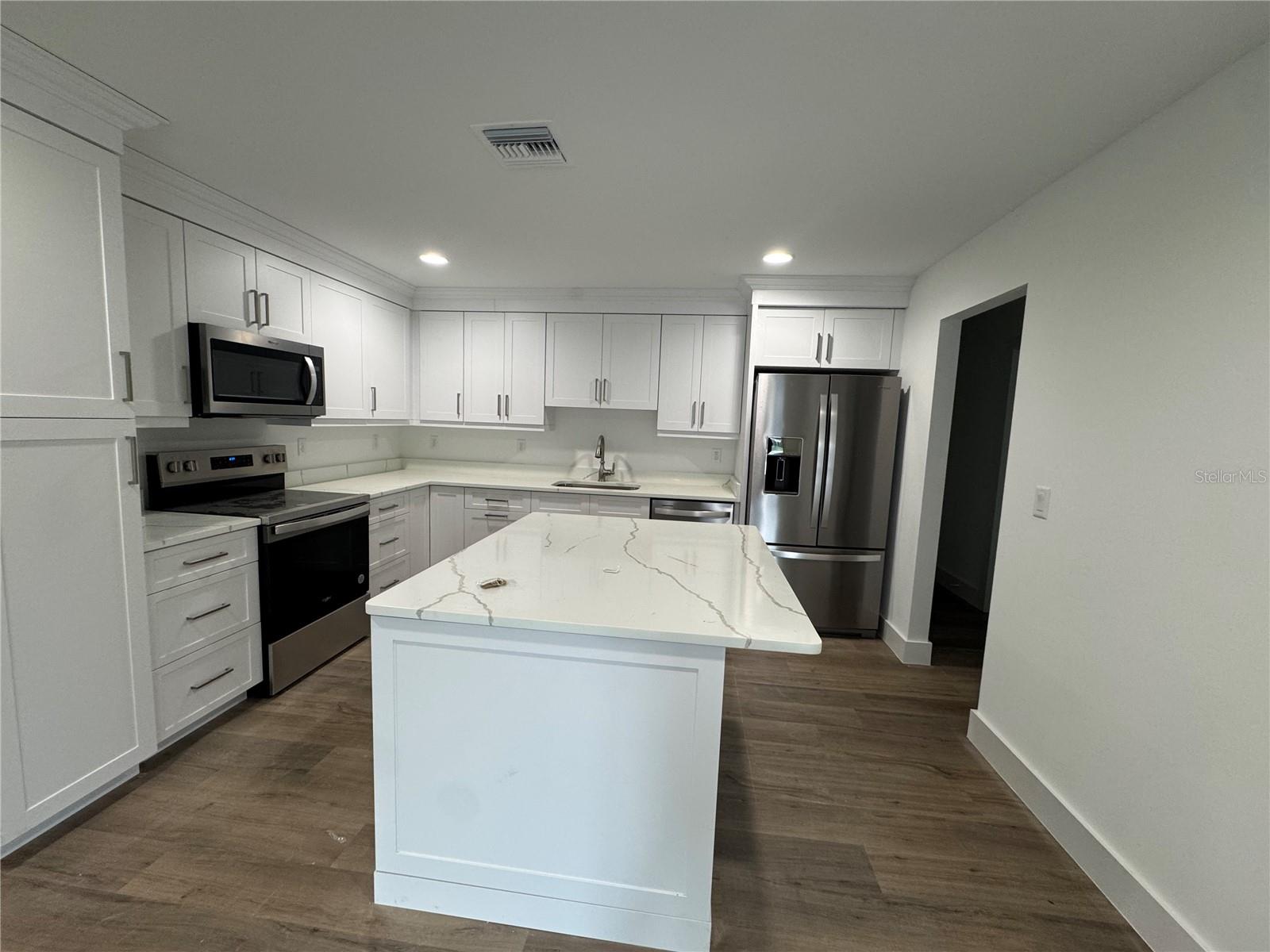 Image 3 of 10 For 8355 2nd Street