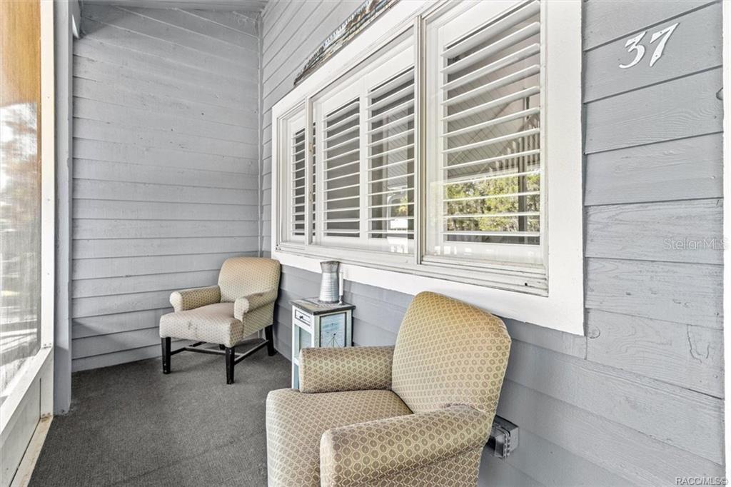 Image 21 of 42 For 20820 River Drive B37