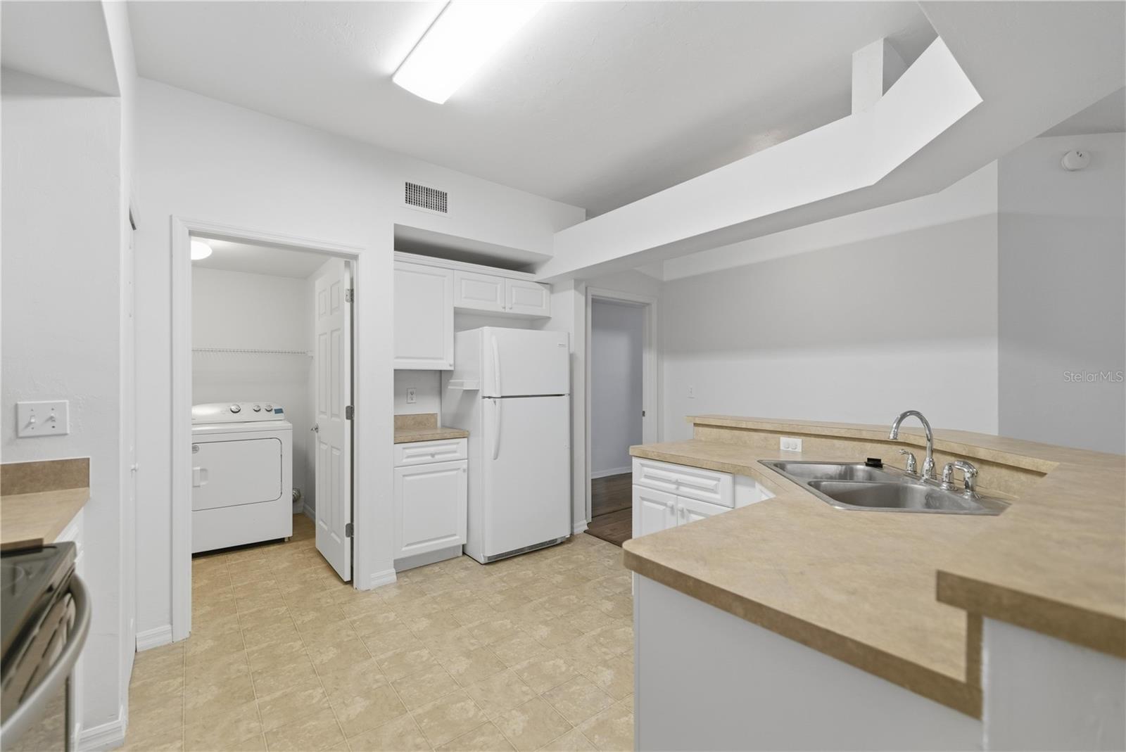 Image 6 of 26 For 10529 28th Lane