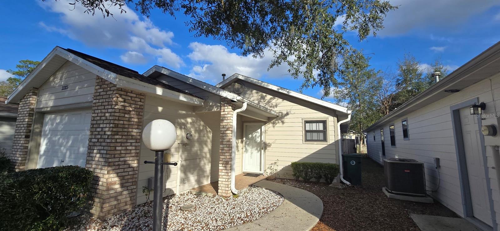 Image 2 of 7 For 2315 40th Avenue