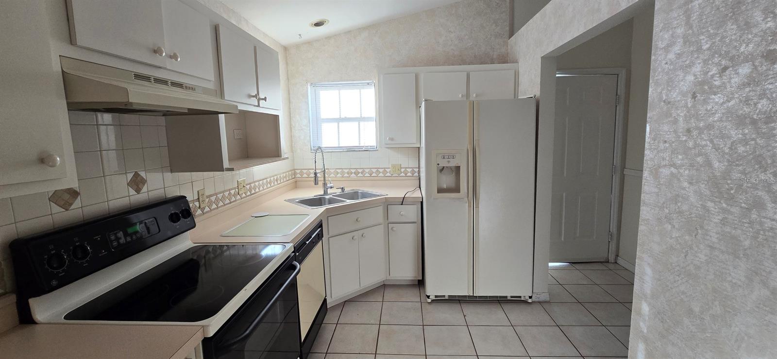 Image 3 of 7 For 2315 40th Avenue