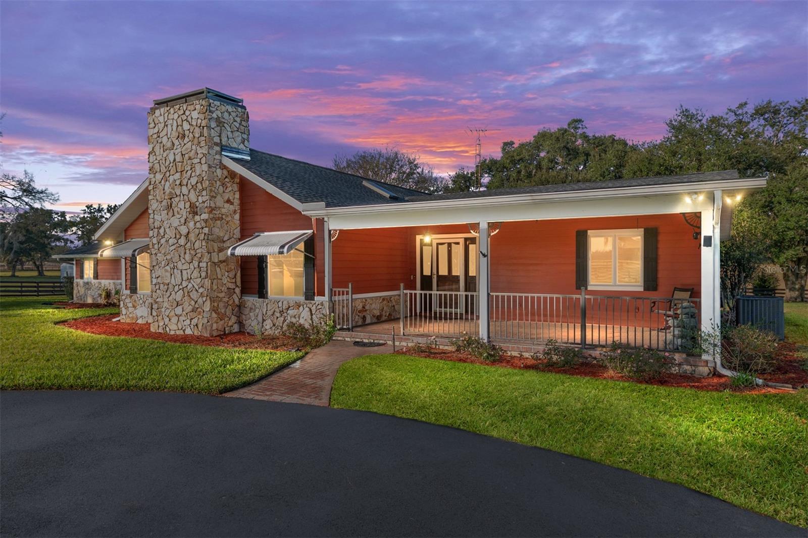 Image 14 of 49 For 10880 160th Avenue