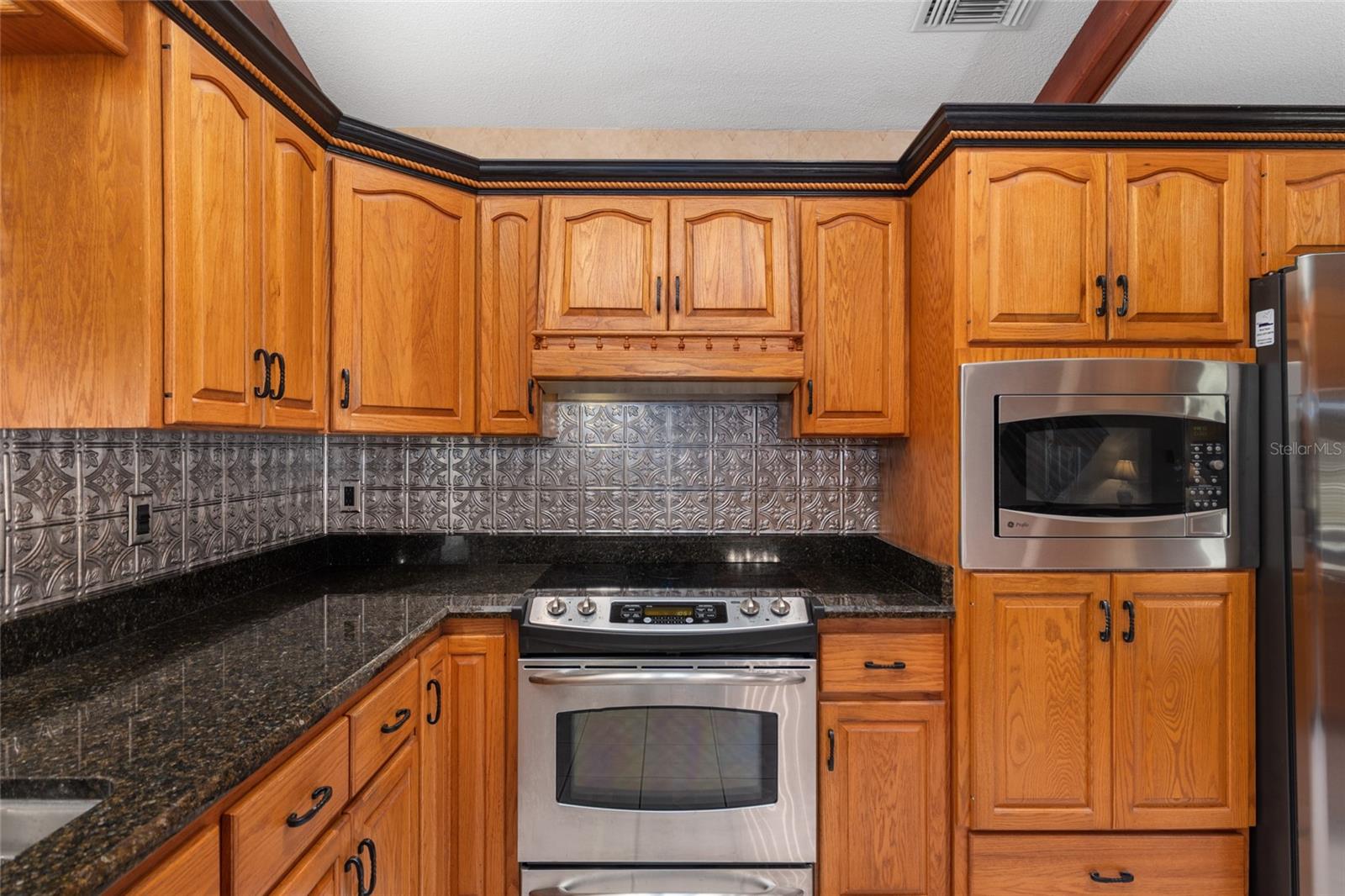 Image 25 of 49 For 10880 160th Avenue