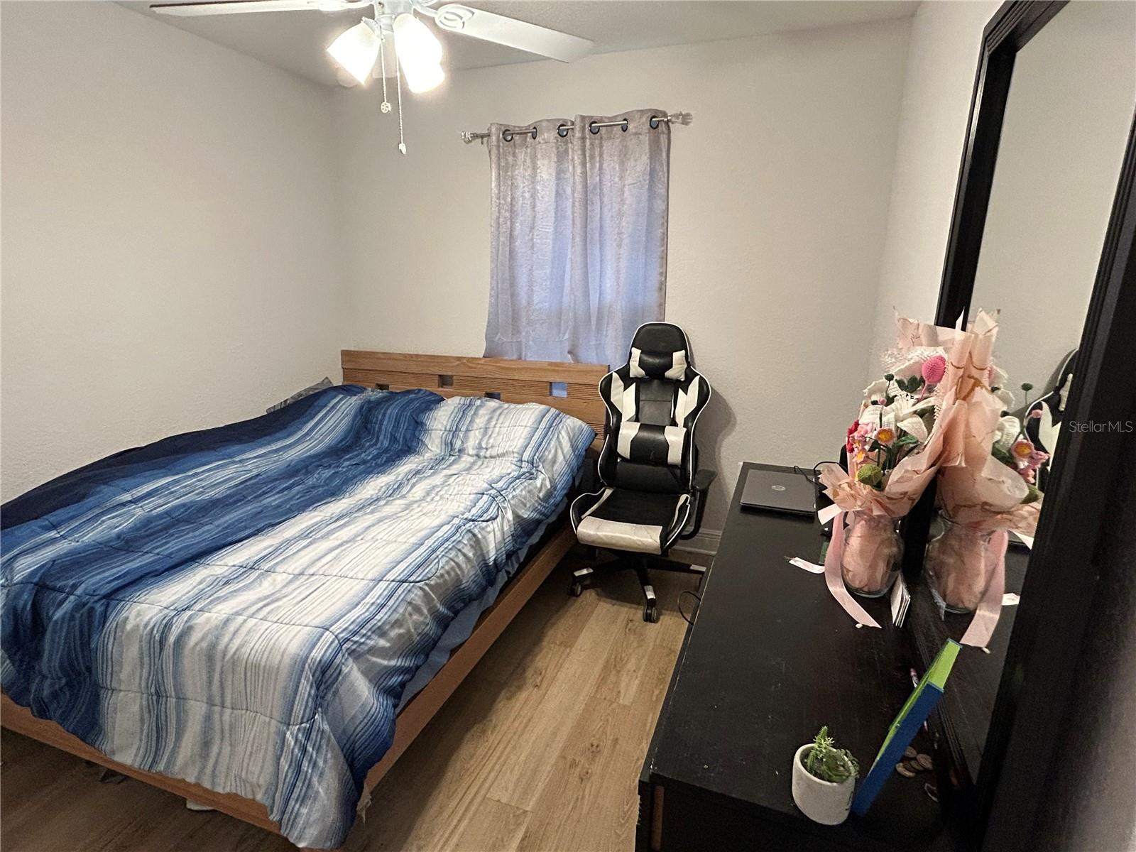 Image 8 of 17 For 10095 162nd Court