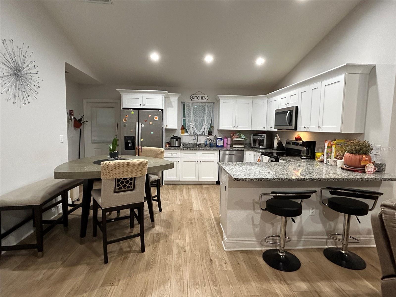 Image 9 of 17 For 10095 162nd Court