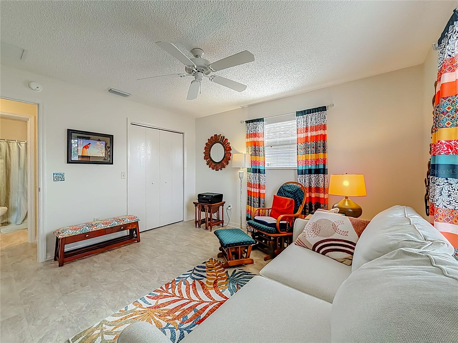 Image 18 of 51 For 969 Candler Place