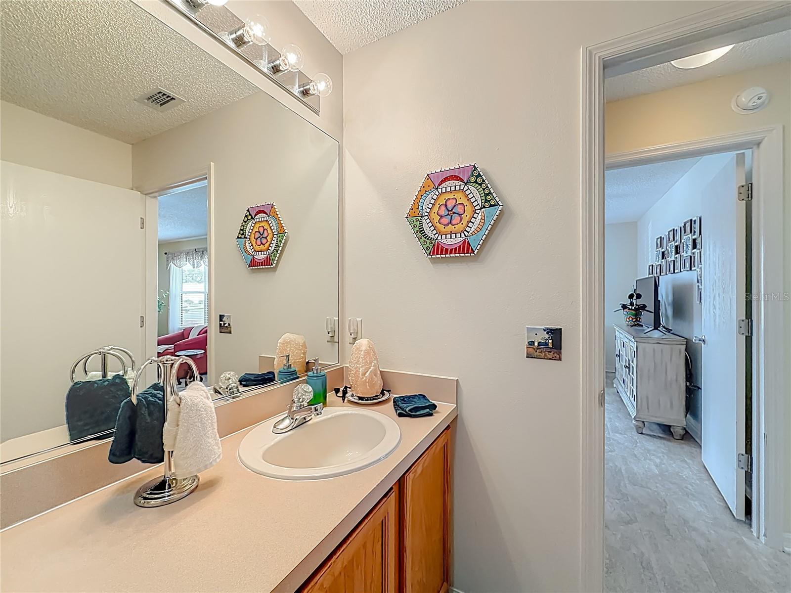 Image 21 of 51 For 969 Candler Place