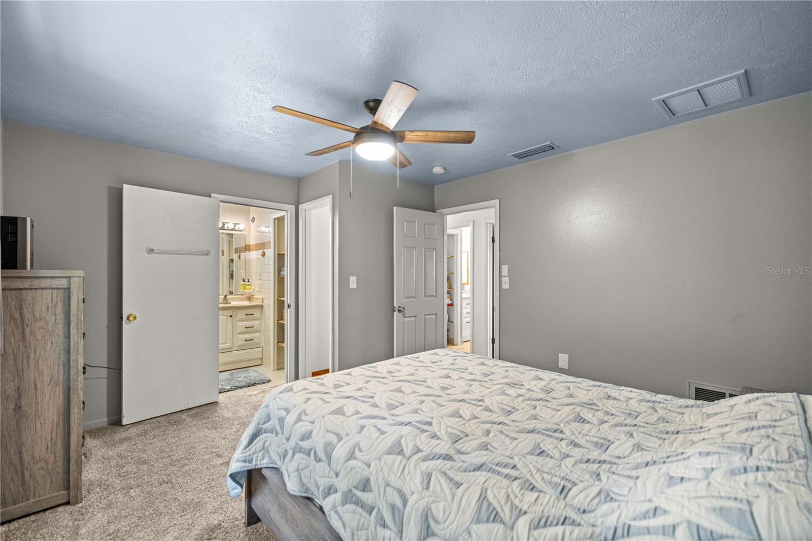 Image 14 of 38 For 5422 Se Eli Rd