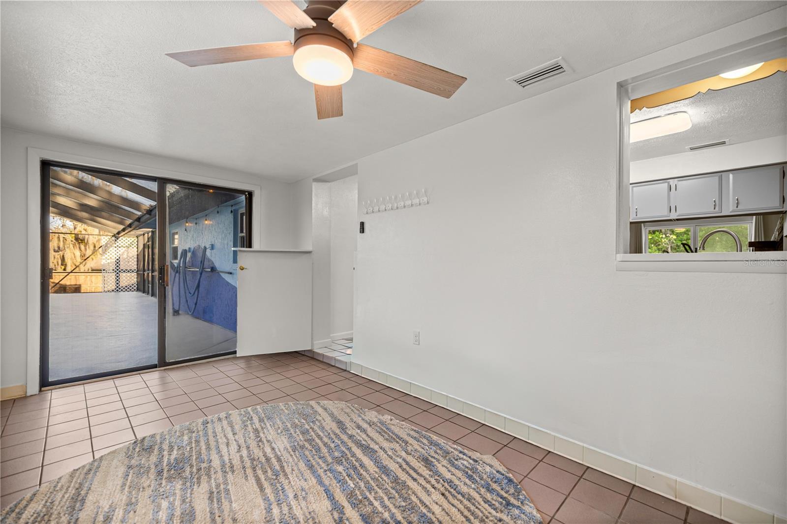 Image 23 of 38 For 5422 Se Eli Rd