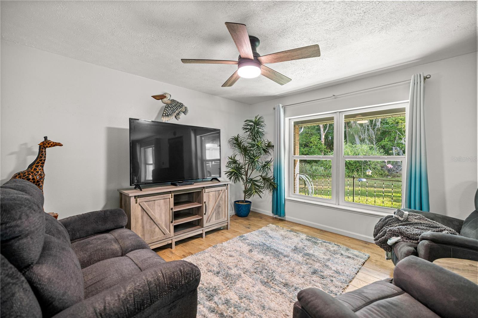 Image 7 of 38 For 5422 Se Eli Rd