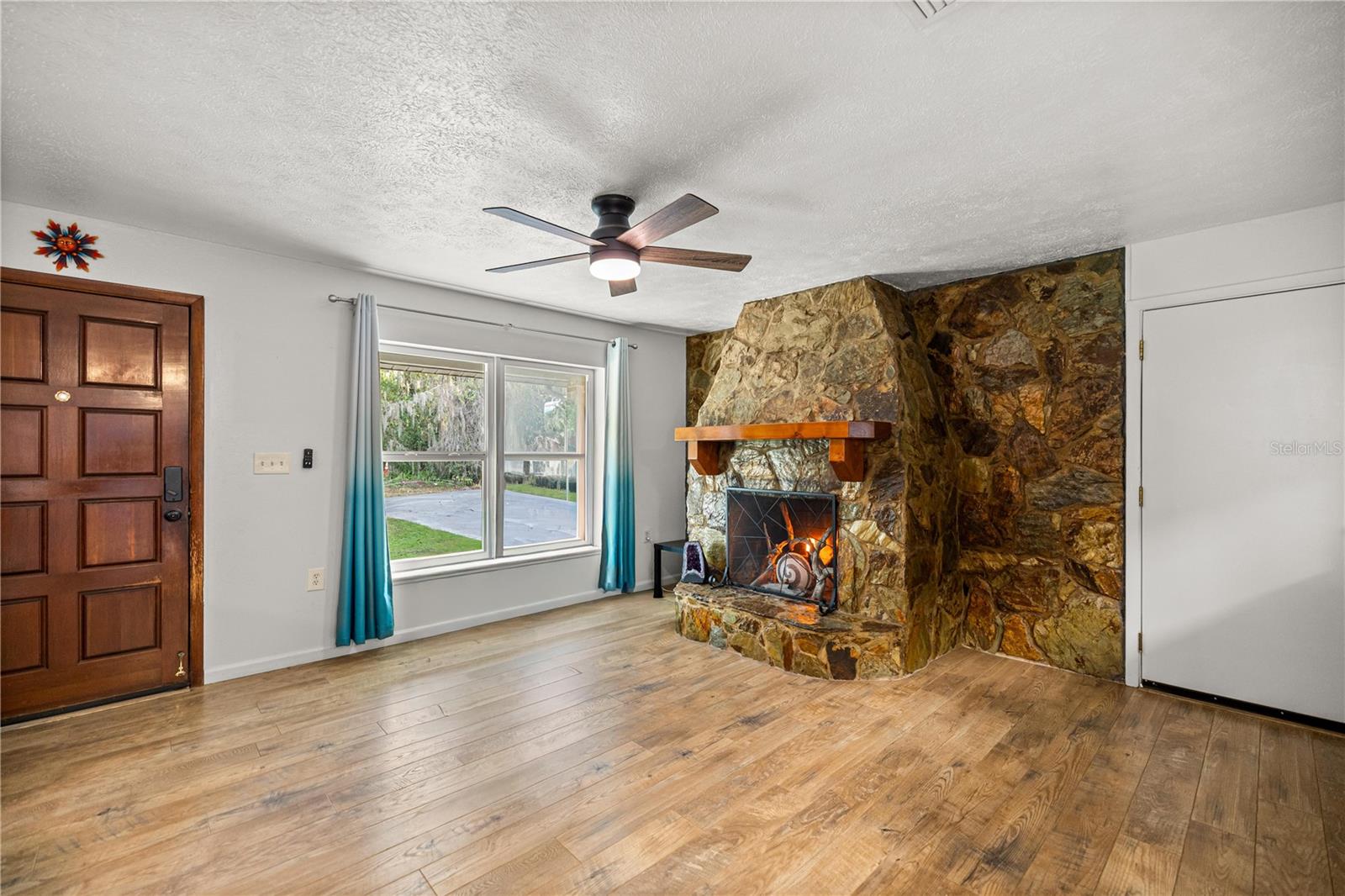 Image 9 of 38 For 5422 Se Eli Rd