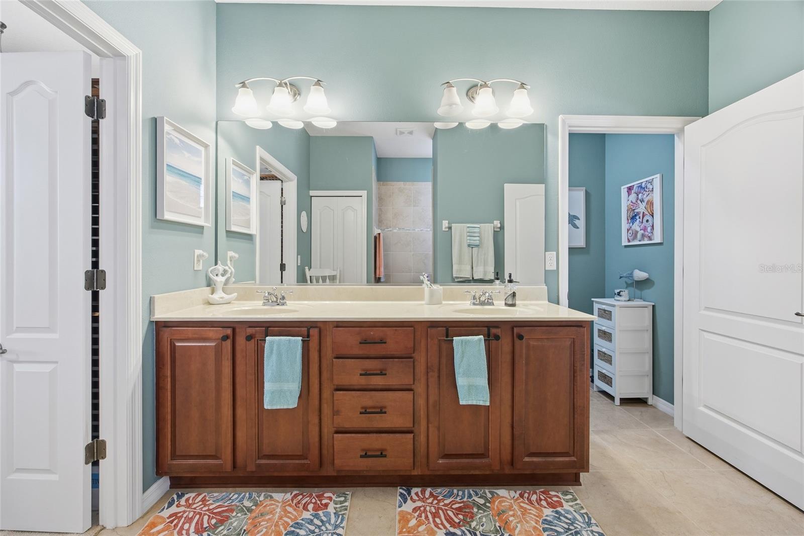 Image 15 of 46 For 8931 86th Loop