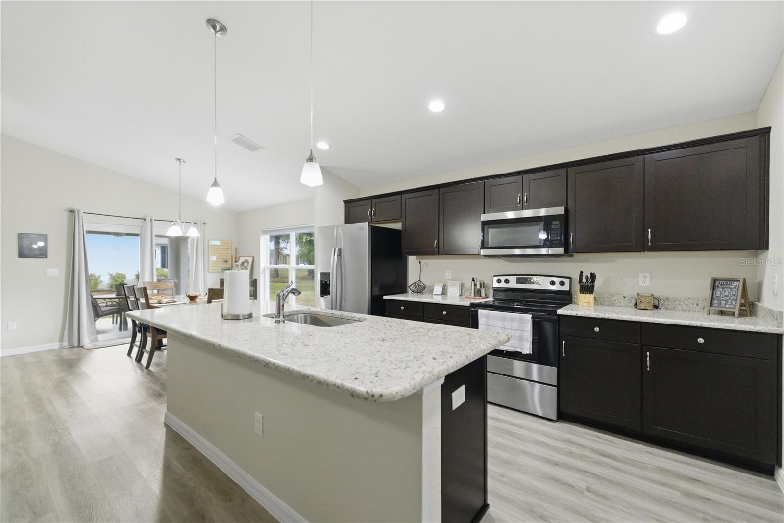 Image 5 of 23 For 9614 53rd Circle