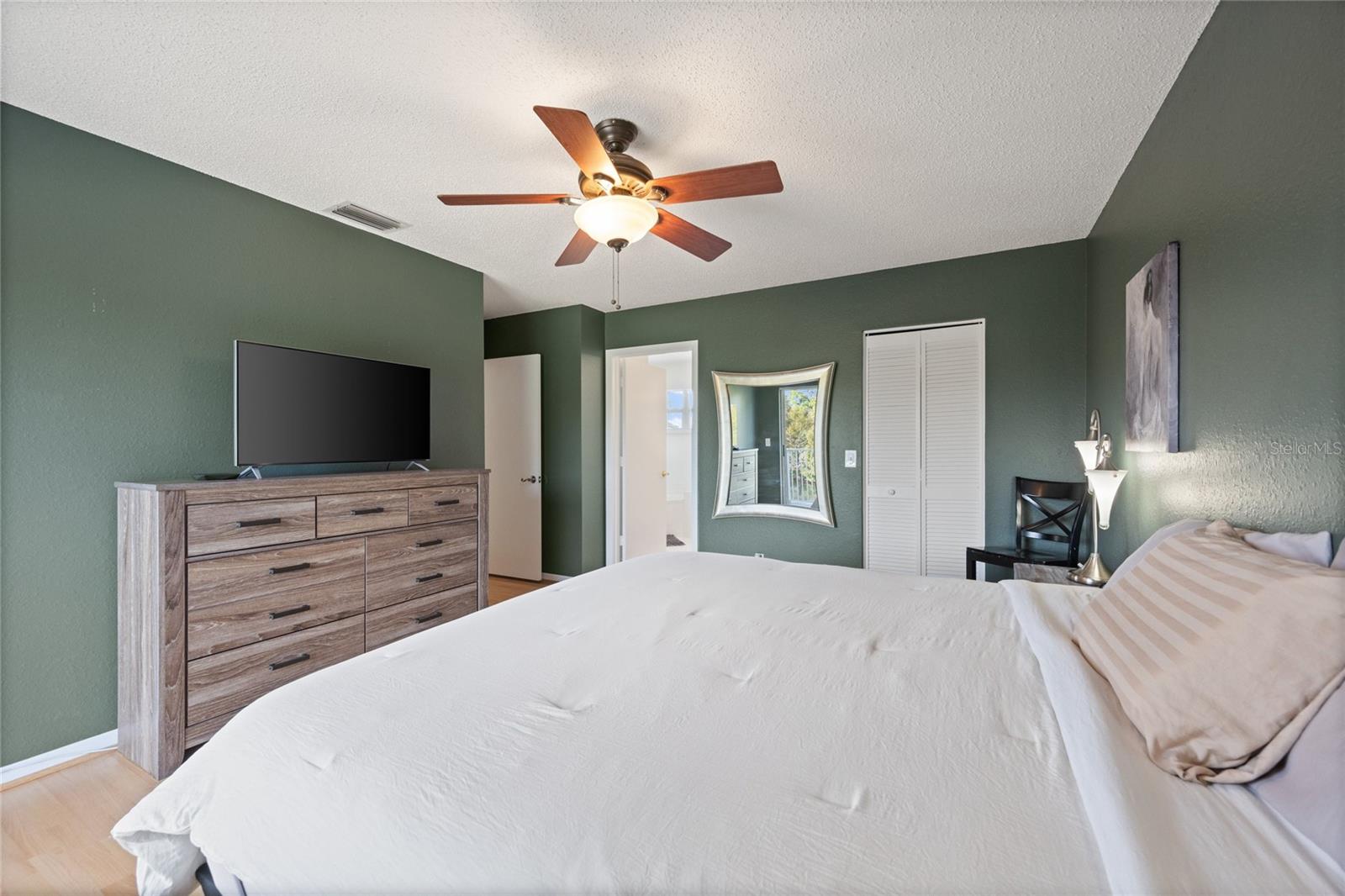 Image 22 of 41 For 1628 Club Drive