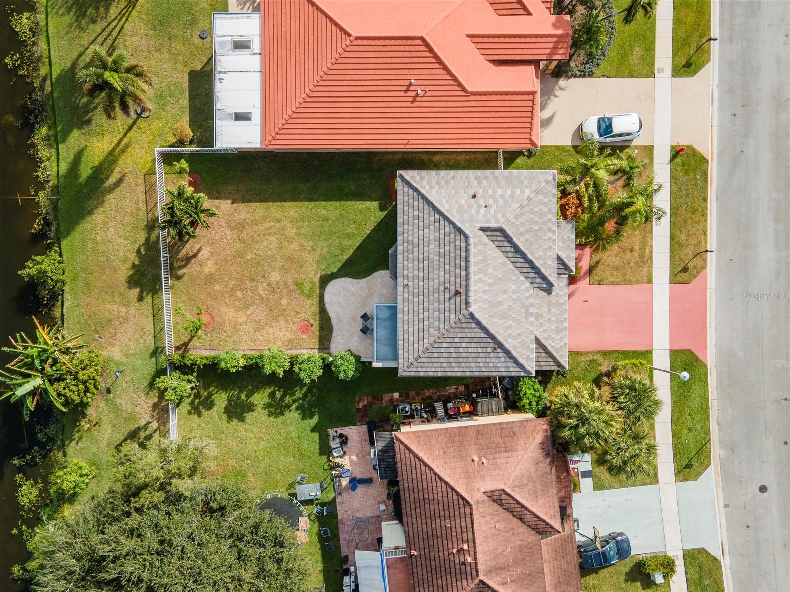 Image 35 of 41 For 1628 Club Drive