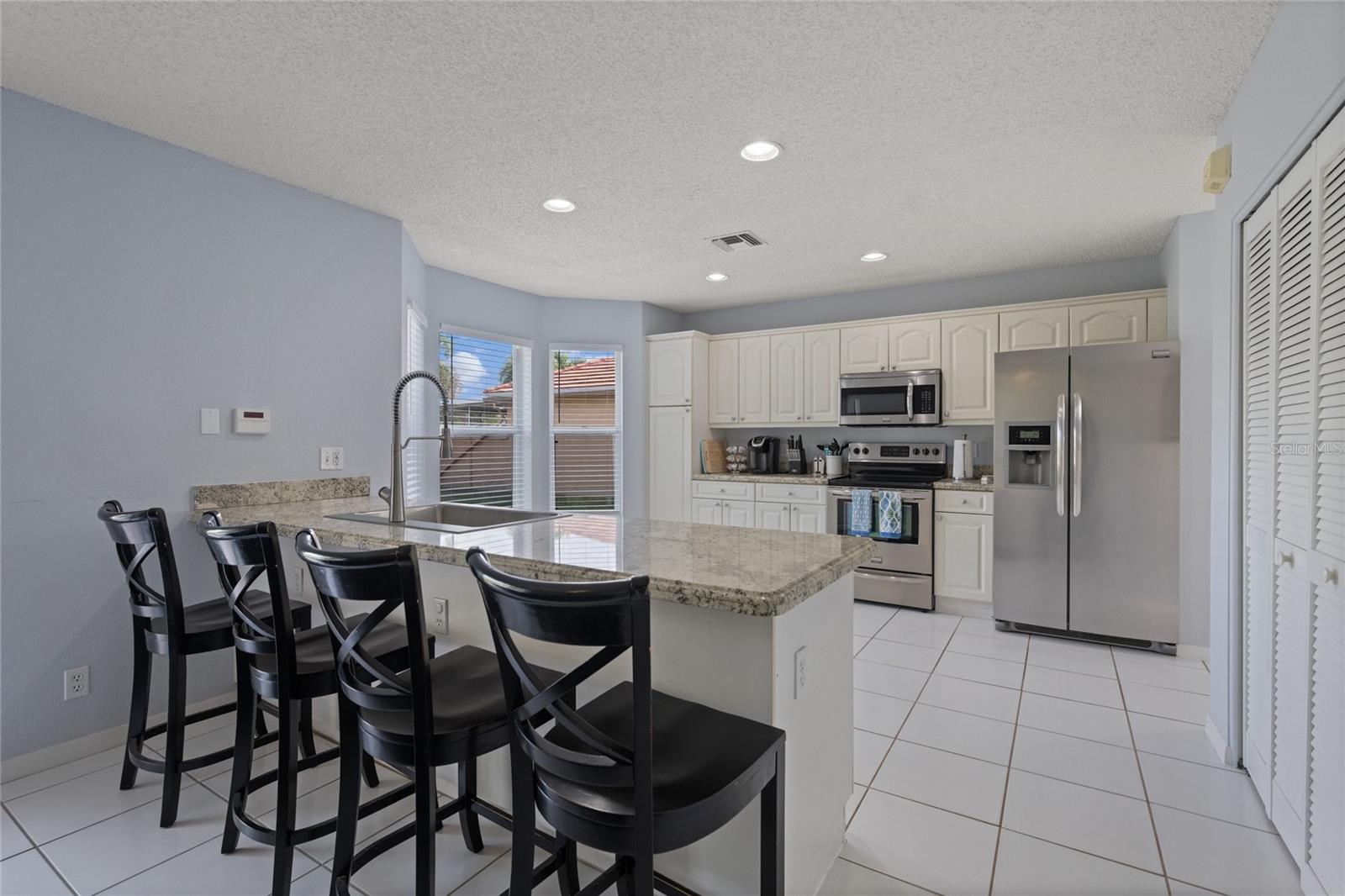 Image 8 of 41 For 1628 Club Drive