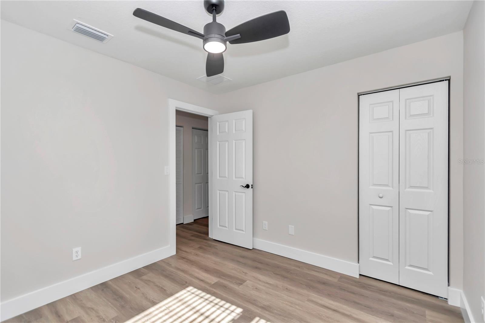 Image 23 of 35 For 206 9th Ave  