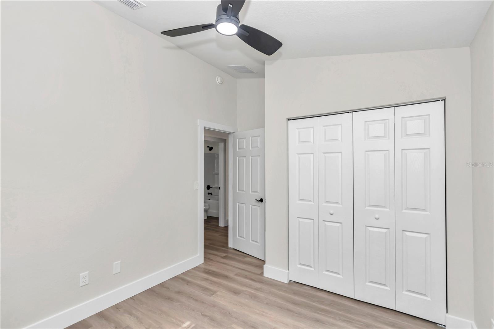 Image 26 of 35 For 206 9th Ave  