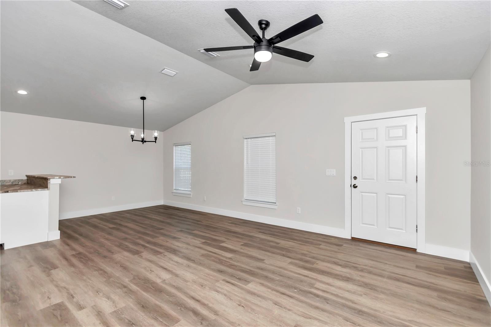 Image 8 of 35 For 206 9th Ave  