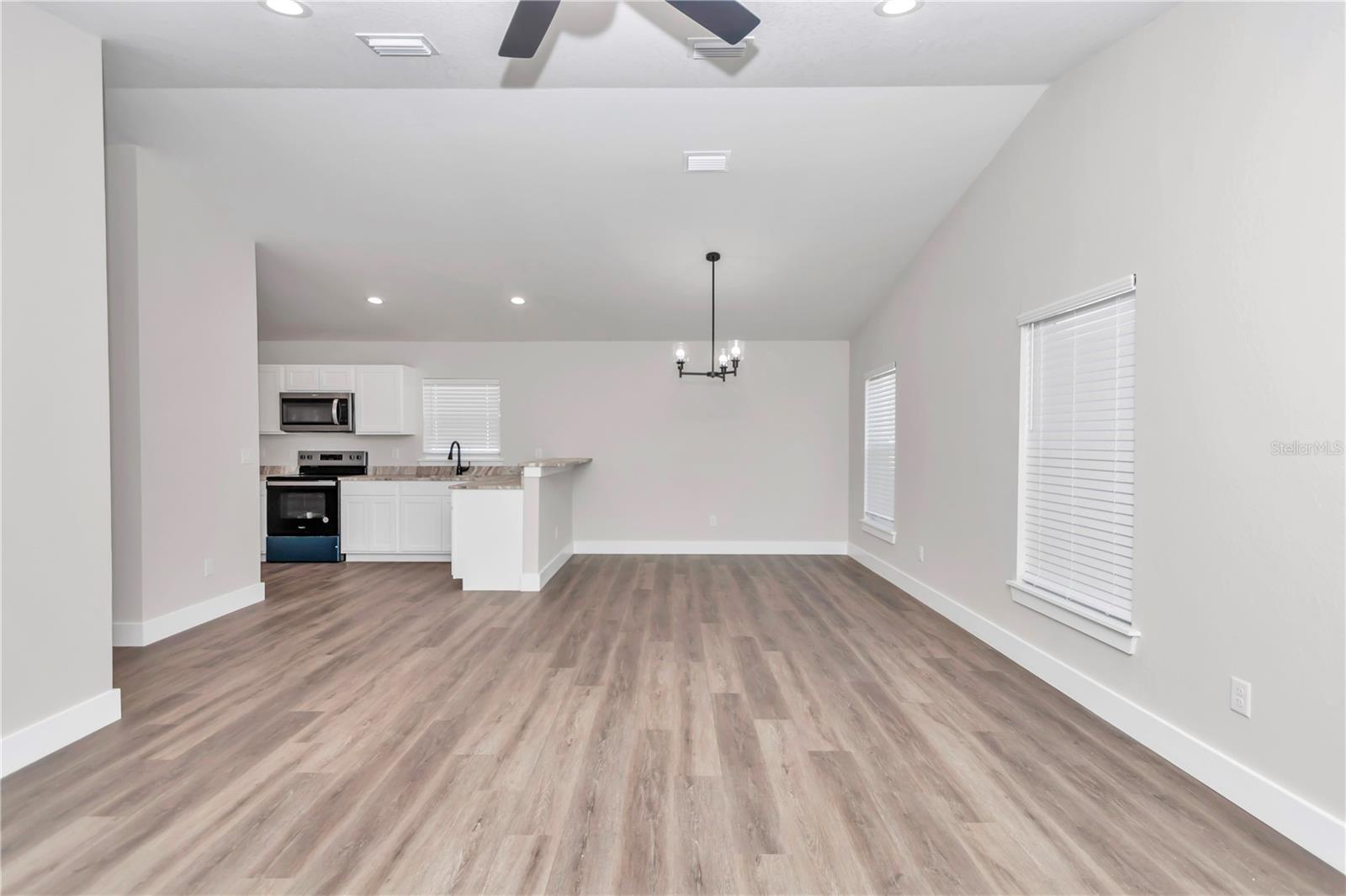 Image 9 of 35 For 206 9th Ave  