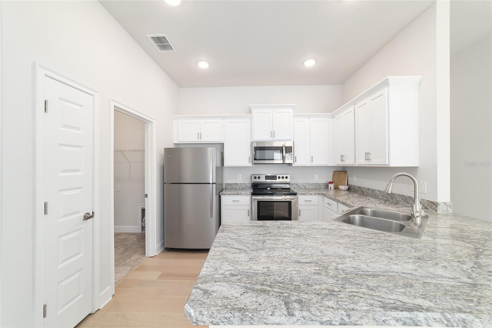 Image 18 of 51 For 4373 31st Street