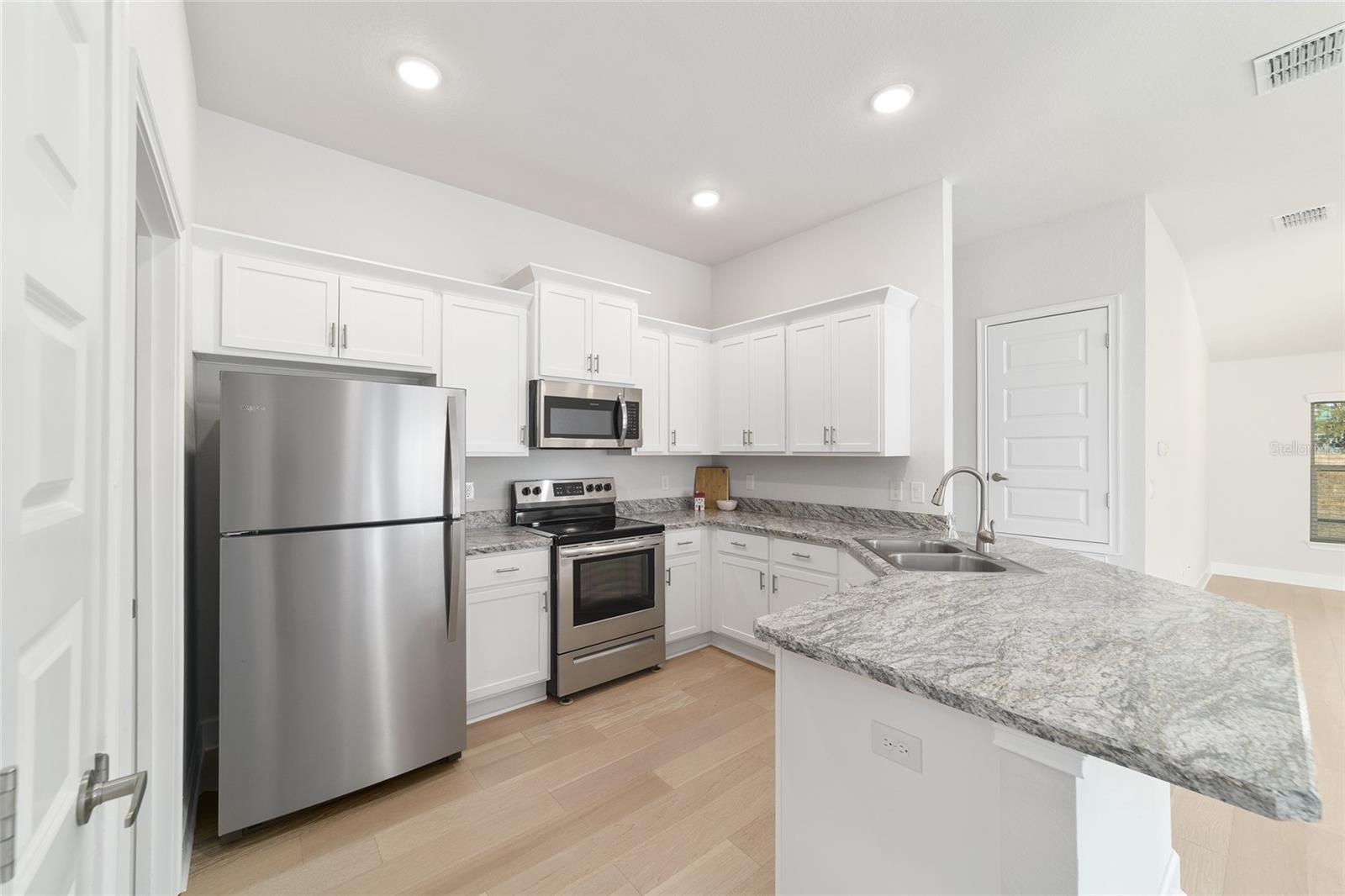 Image 19 of 51 For 4373 31st Street