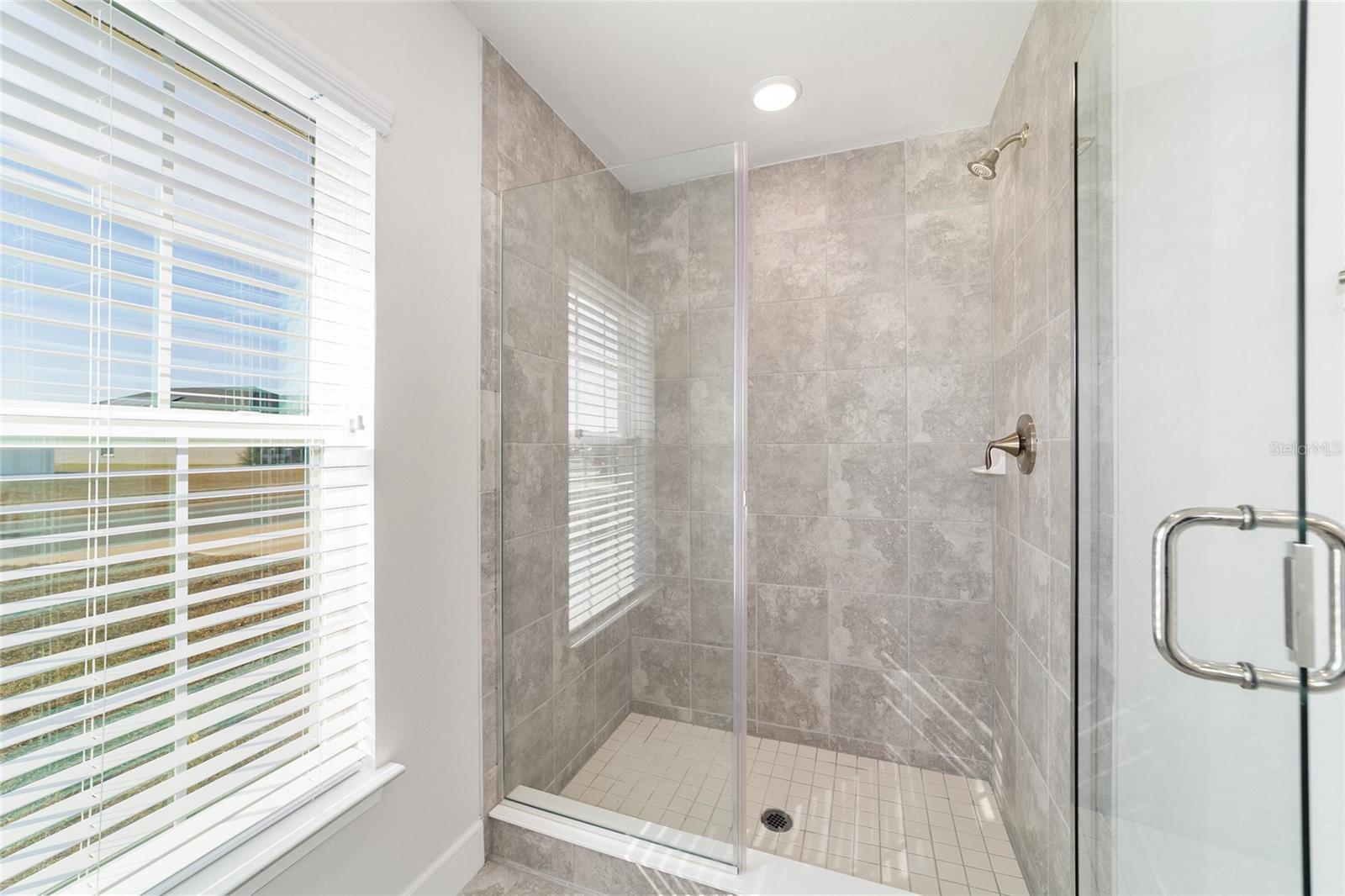 Image 27 of 51 For 4373 31st Street