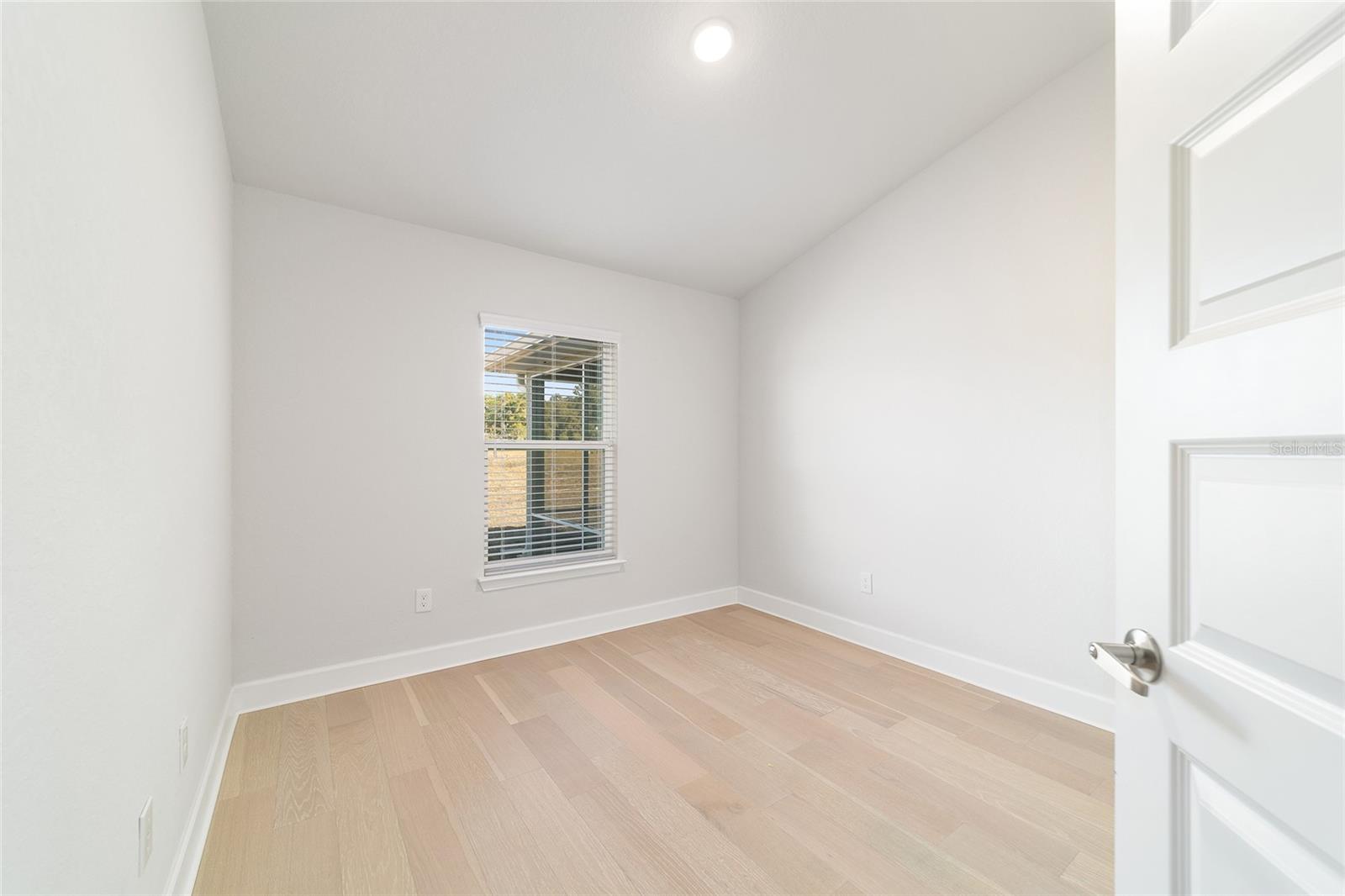 Image 31 of 51 For 4373 31st Street