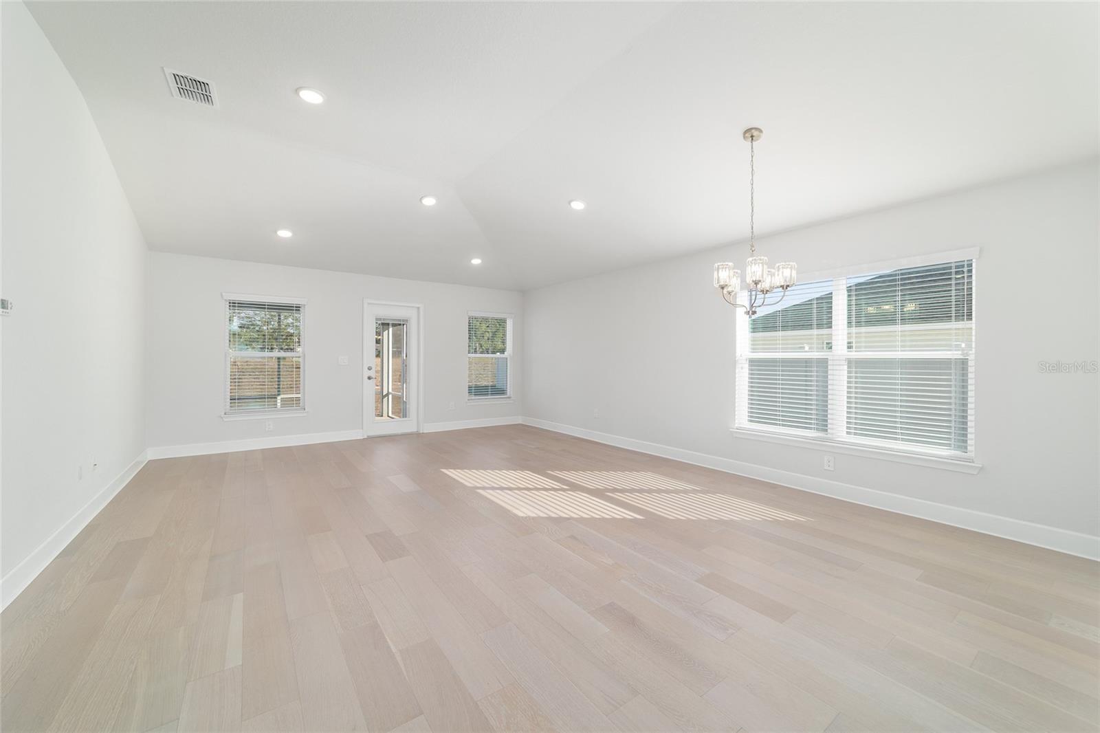 Image 9 of 51 For 4373 31st Street