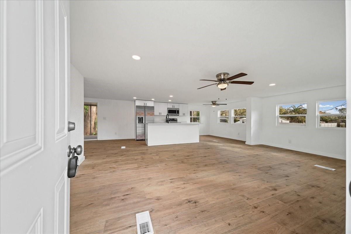 Image 10 of 63 For 13219 32nd Court