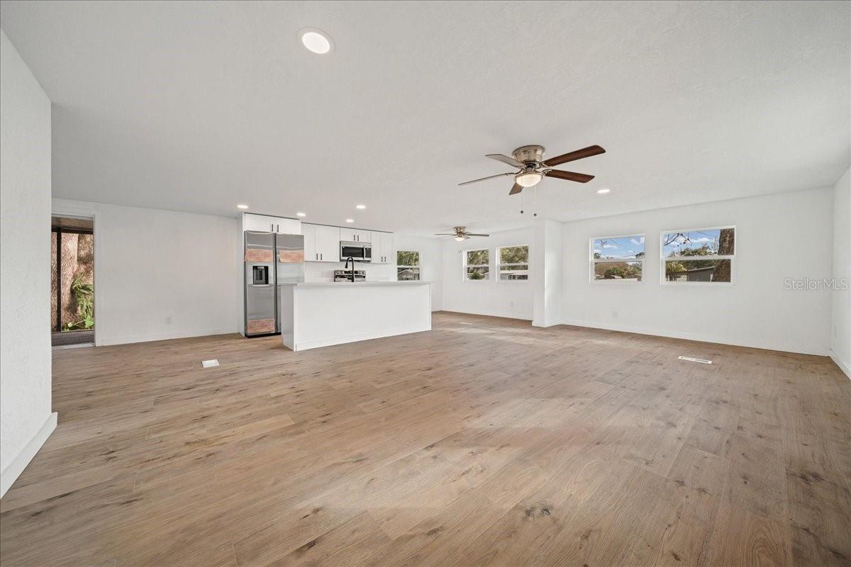 Image 11 of 63 For 13219 32nd Court