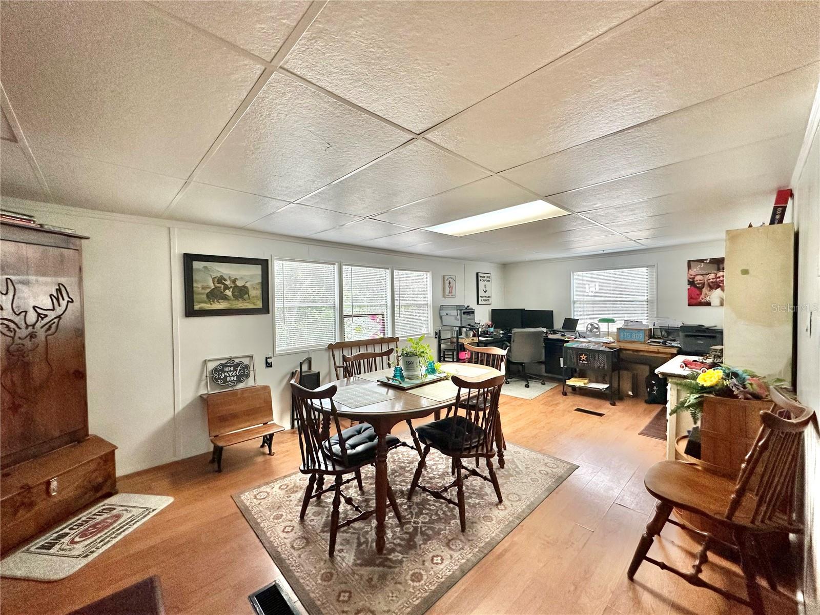 Image 3 of 36 For 9430 Carolina Way