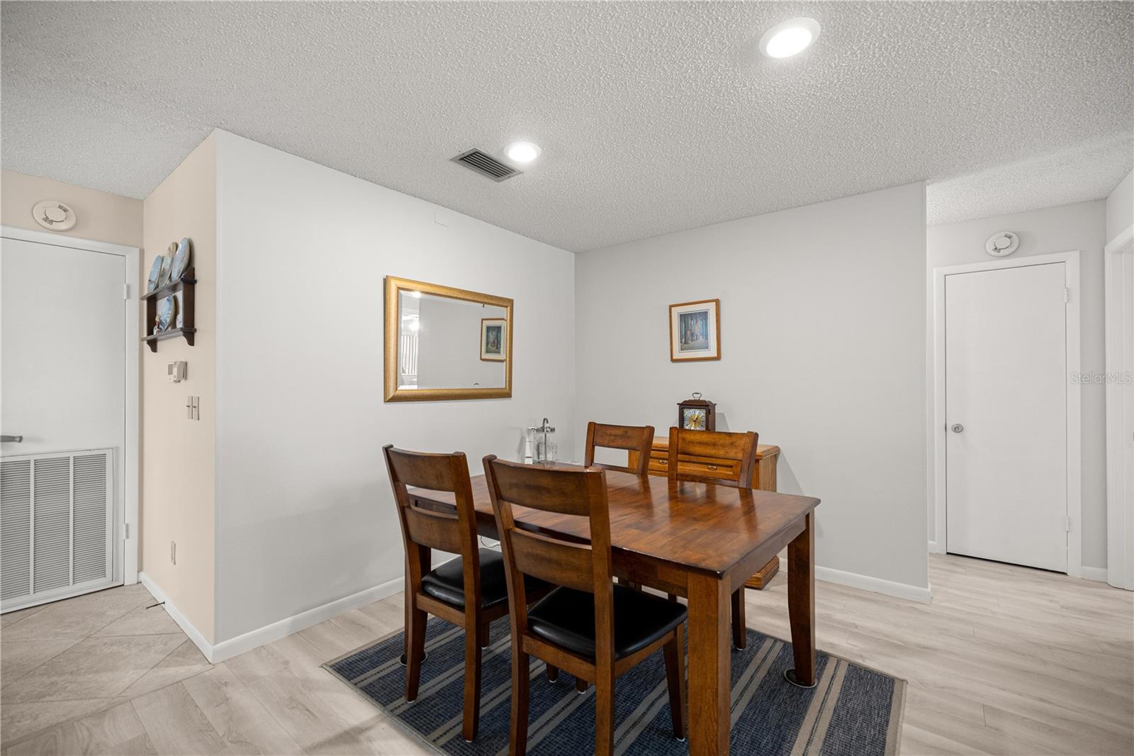 Image 9 of 28 For 8702 94th Street E