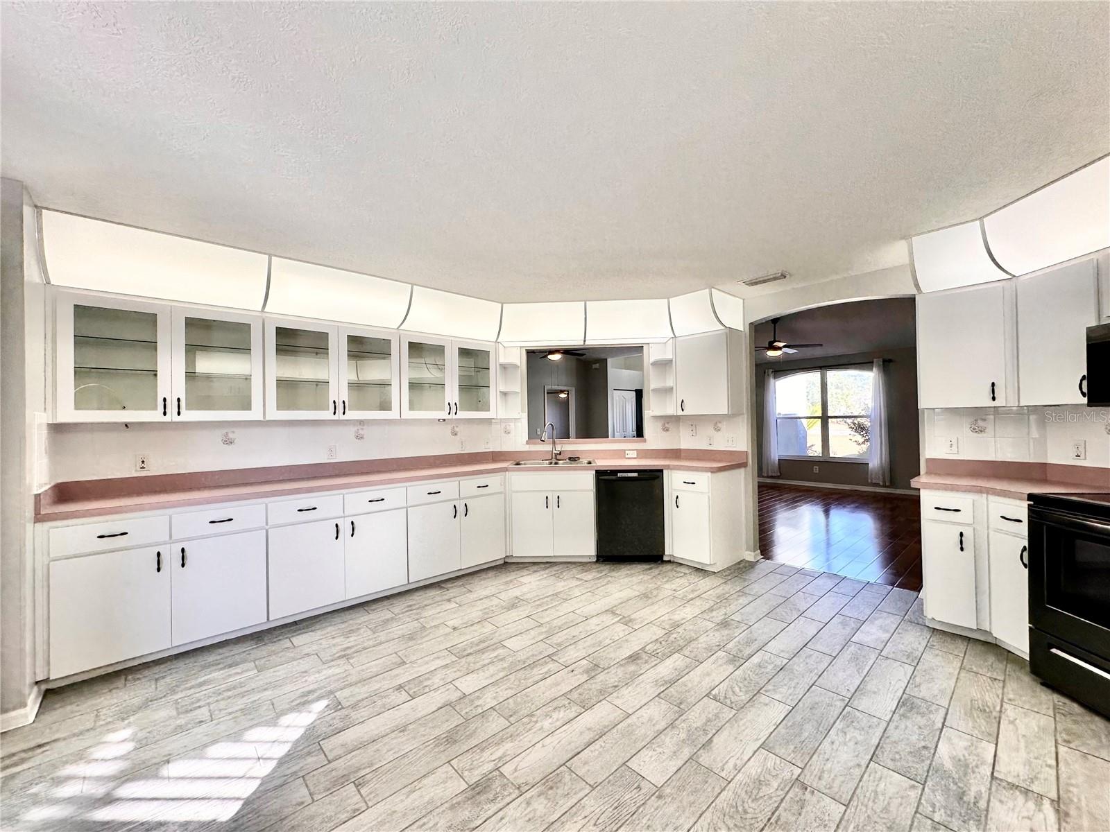 Image 21 of 41 For 1780 Hoylake Terrace