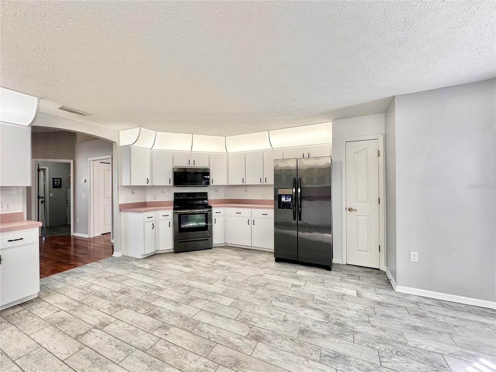 Image 22 of 41 For 1780 Hoylake Terrace