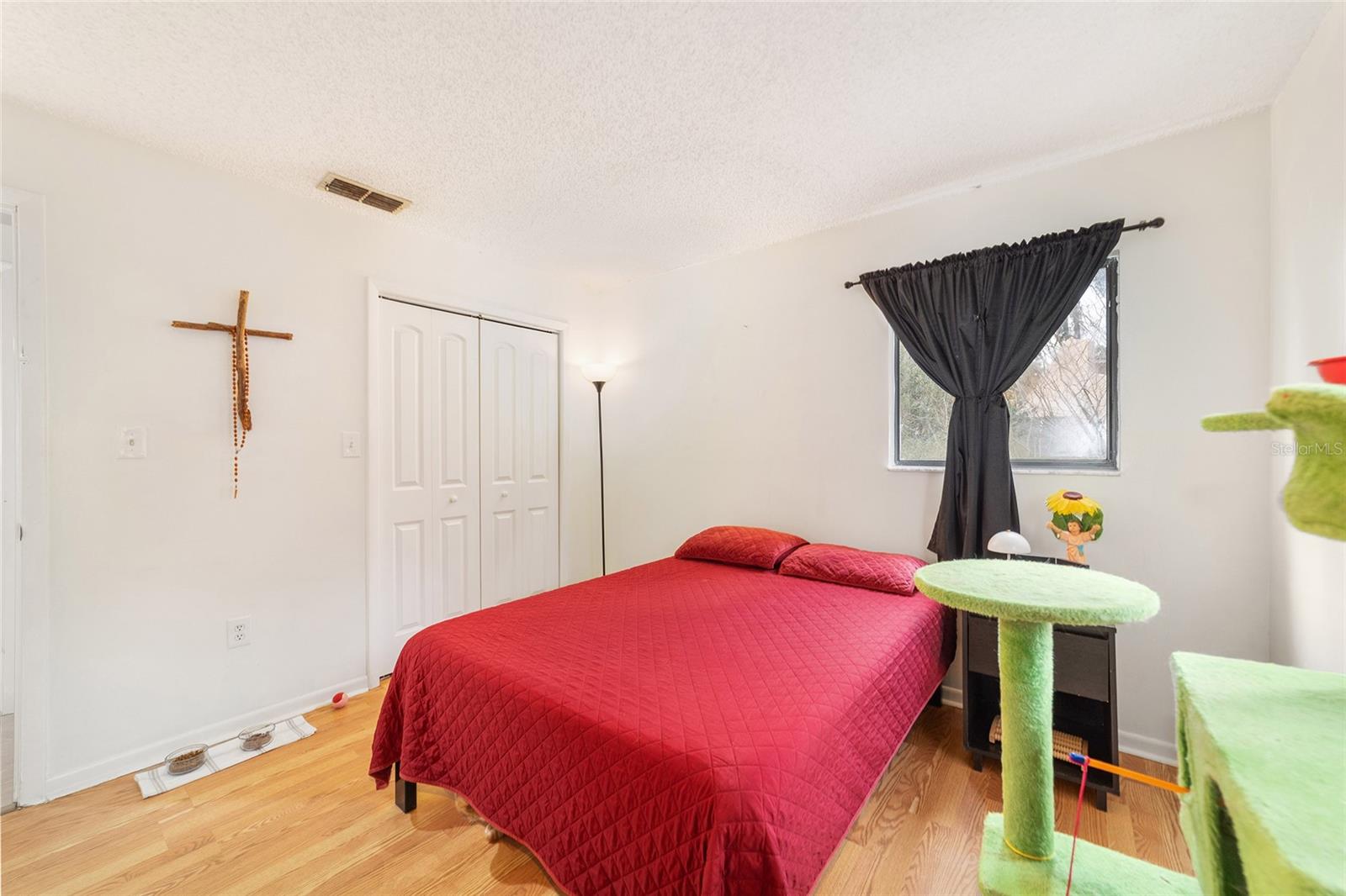 Image 14 of 49 For 2853 32nd Avenue