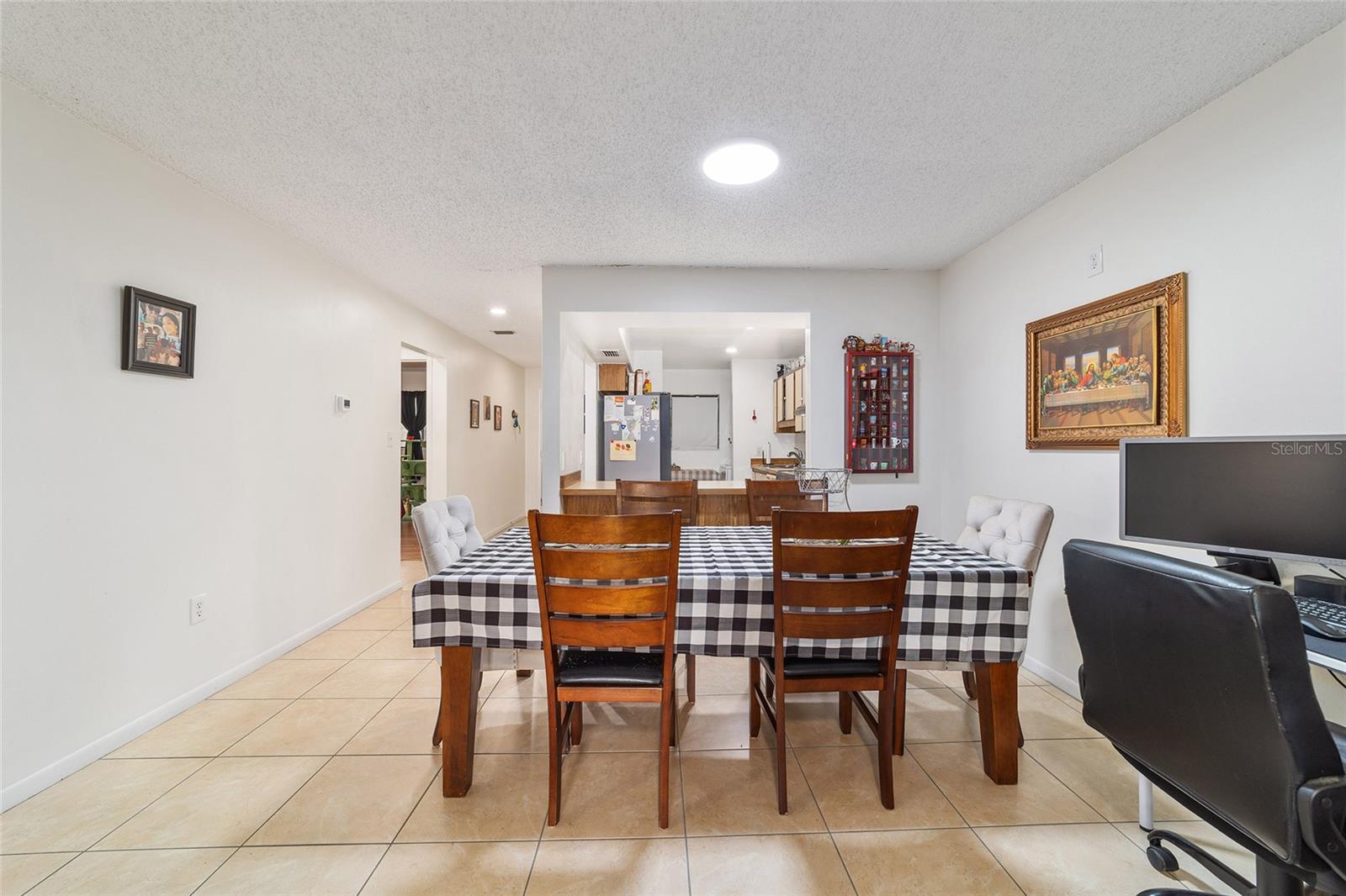 Image 21 of 49 For 2853 32nd Avenue