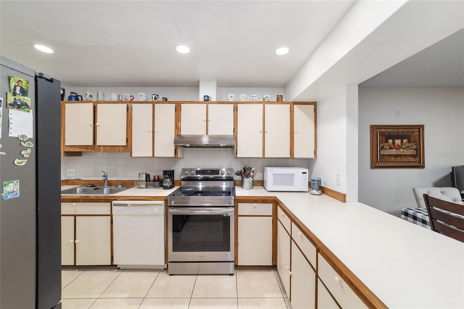 Image 29 of 49 For 2853 32nd Avenue