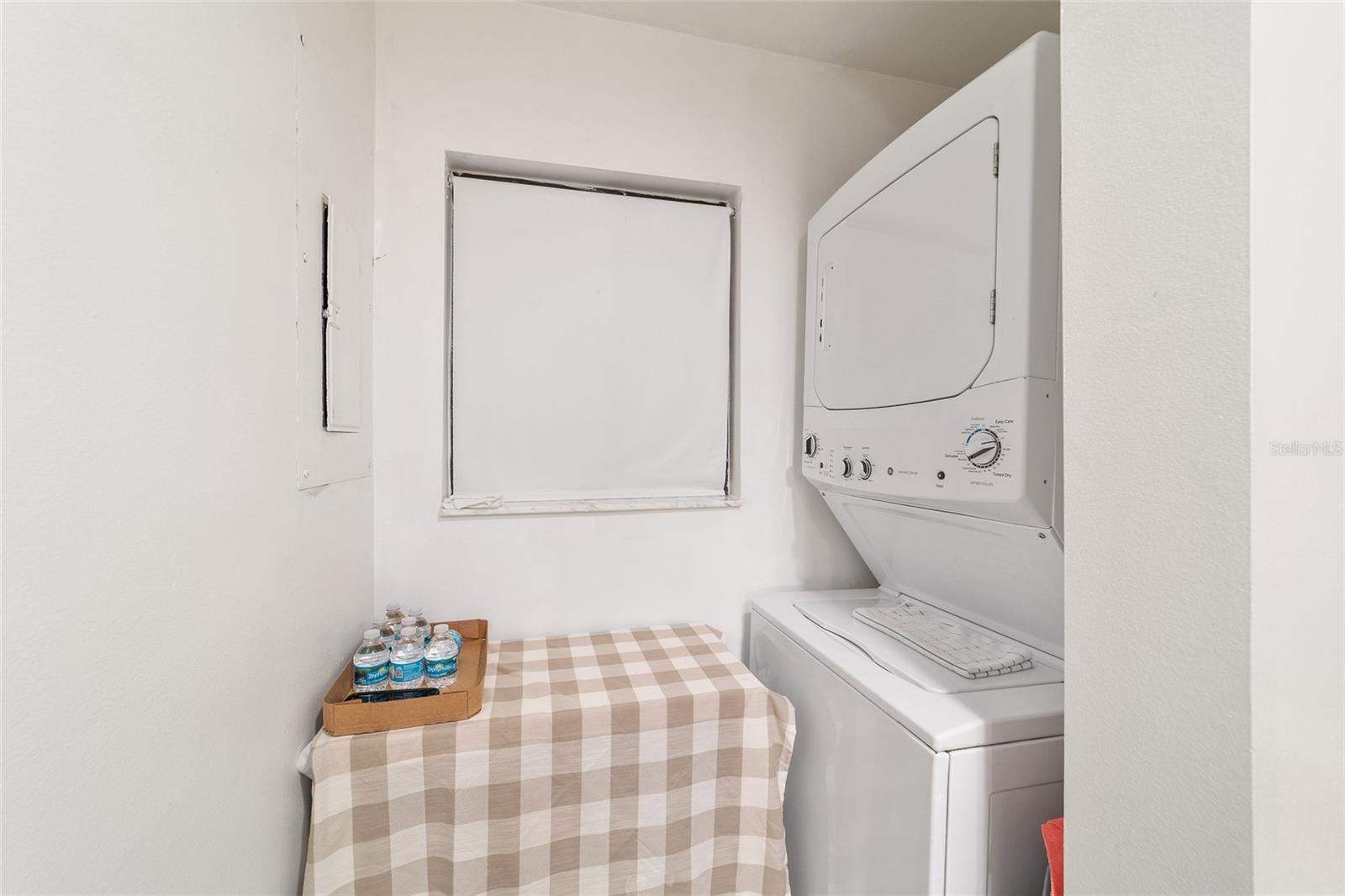 Image 32 of 49 For 2853 32nd Avenue