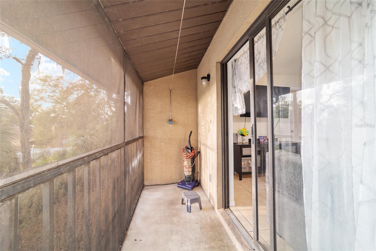 Image 40 of 49 For 2853 32nd Avenue