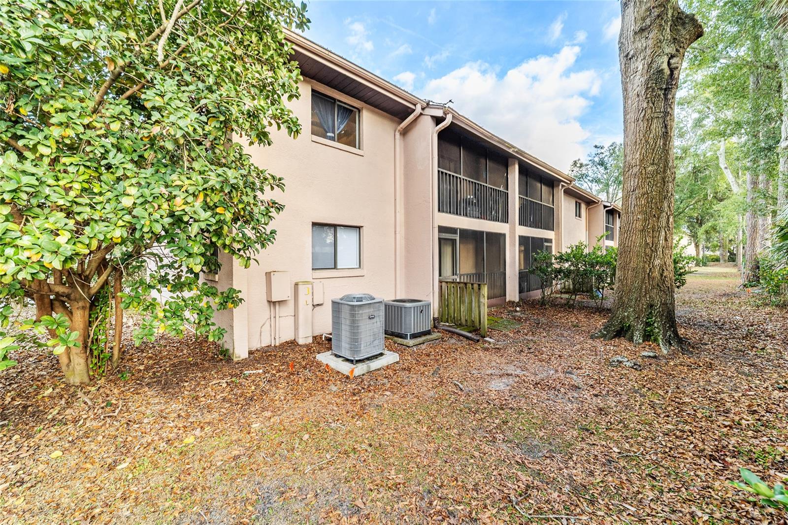 Image 6 of 49 For 2853 32nd Avenue