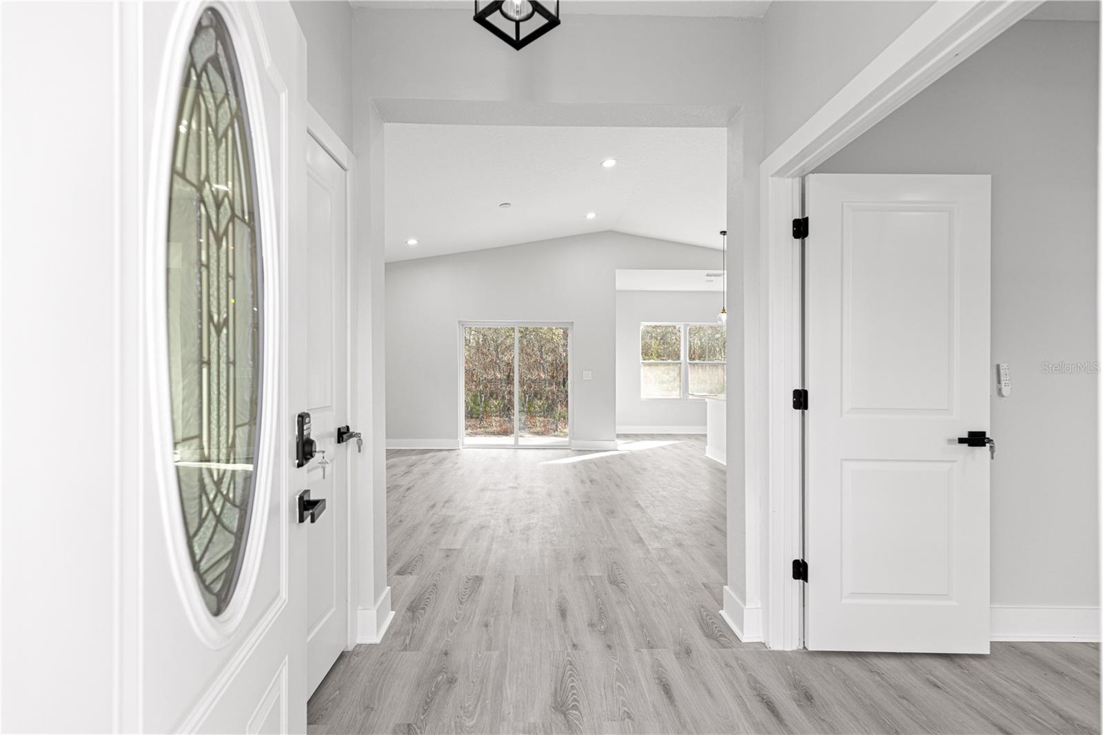 Image 3 of 20 For 8311 136th Terrace
