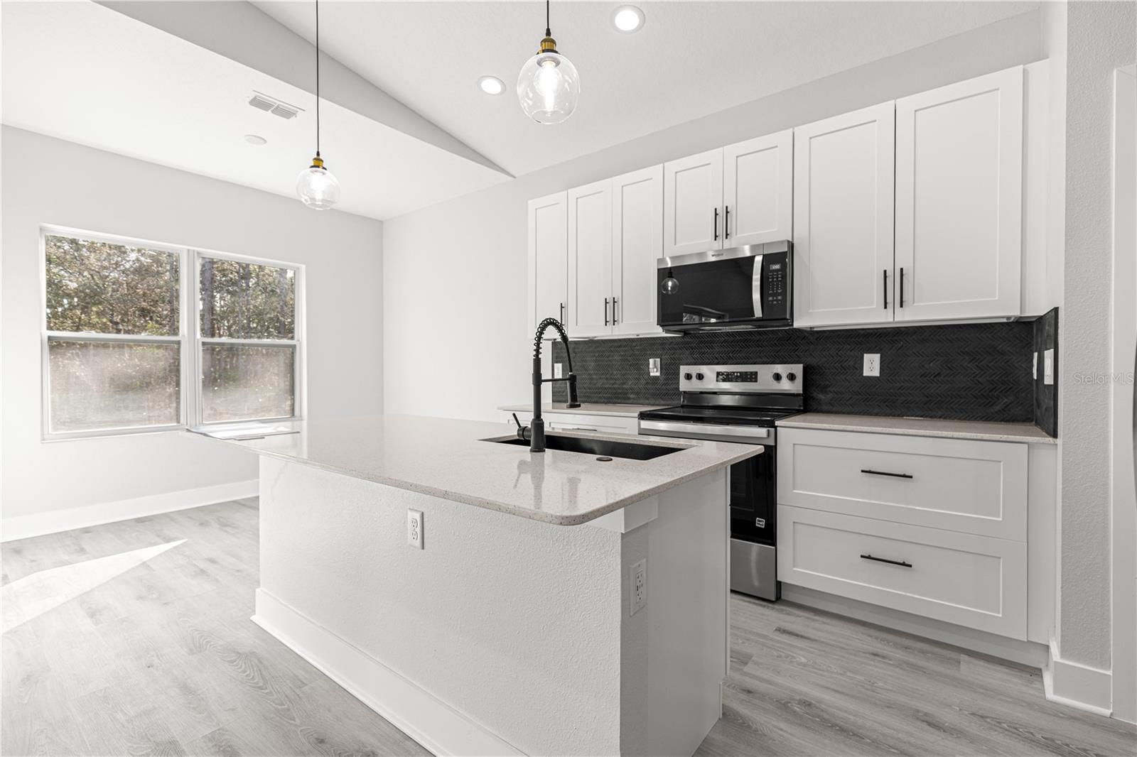 Image 7 of 20 For 8311 136th Terrace