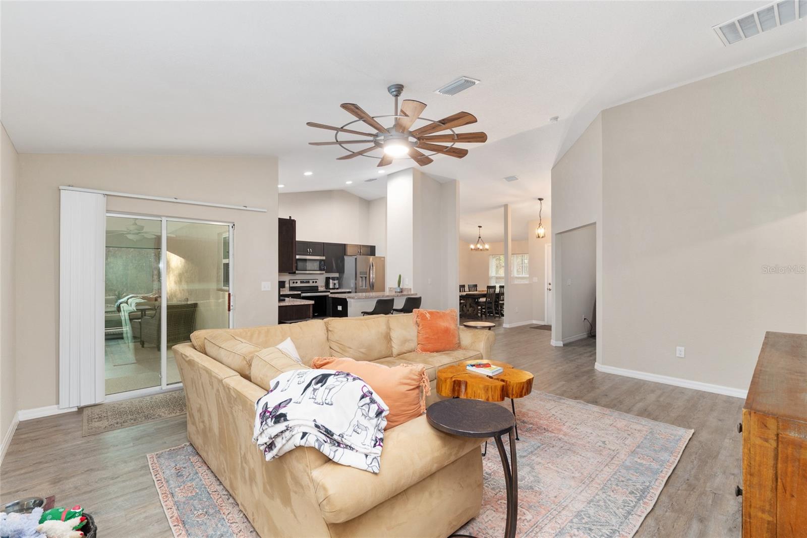 Image 18 of 100 For 13700 71st Lane