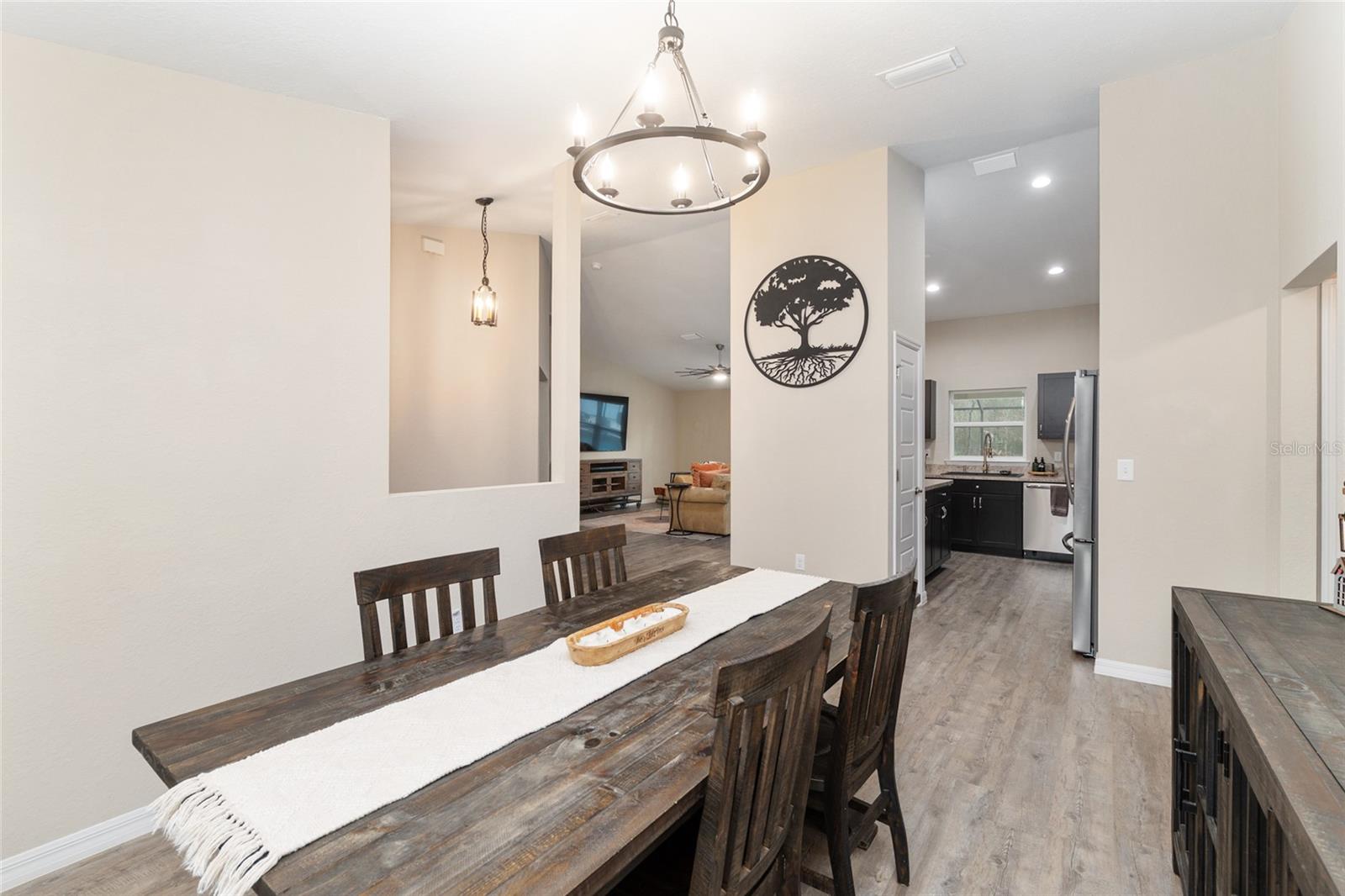 Image 23 of 100 For 13700 71st Lane