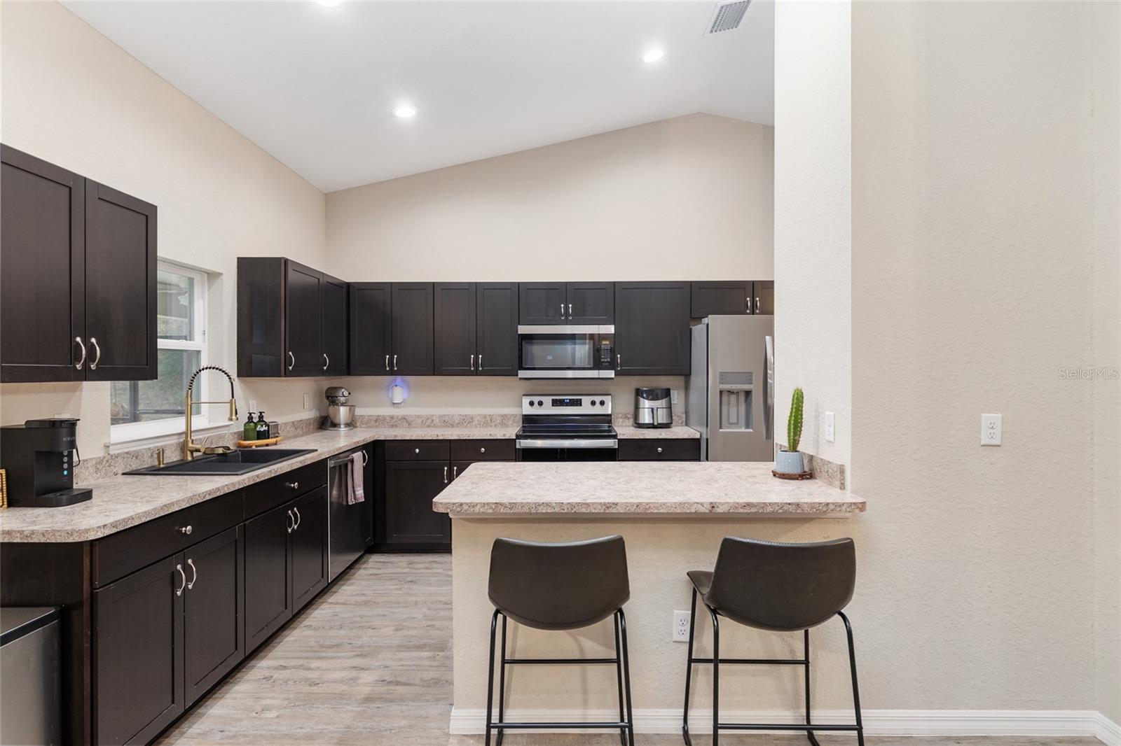 Image 24 of 100 For 13700 71st Lane