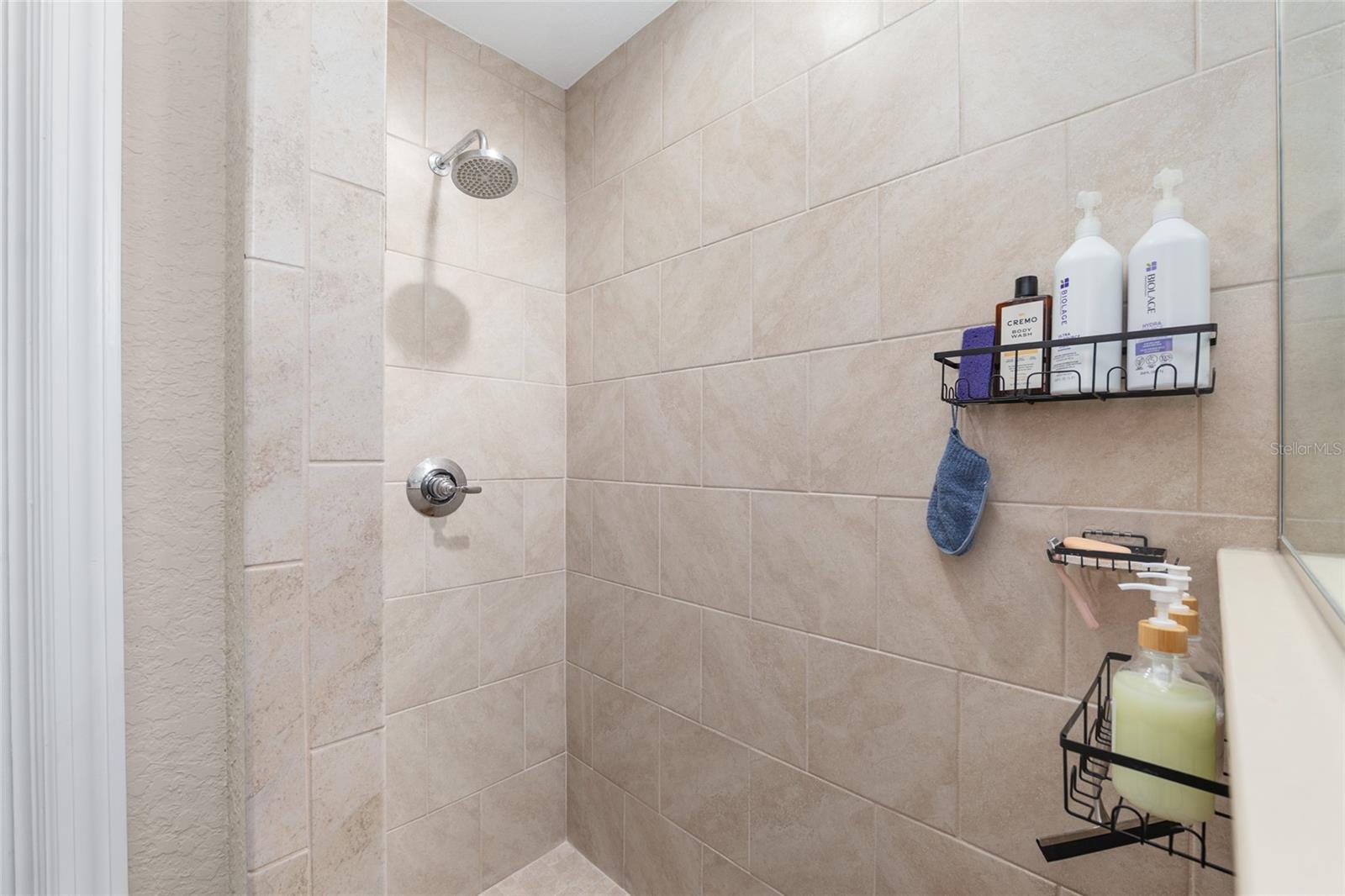 Image 38 of 100 For 13700 71st Lane