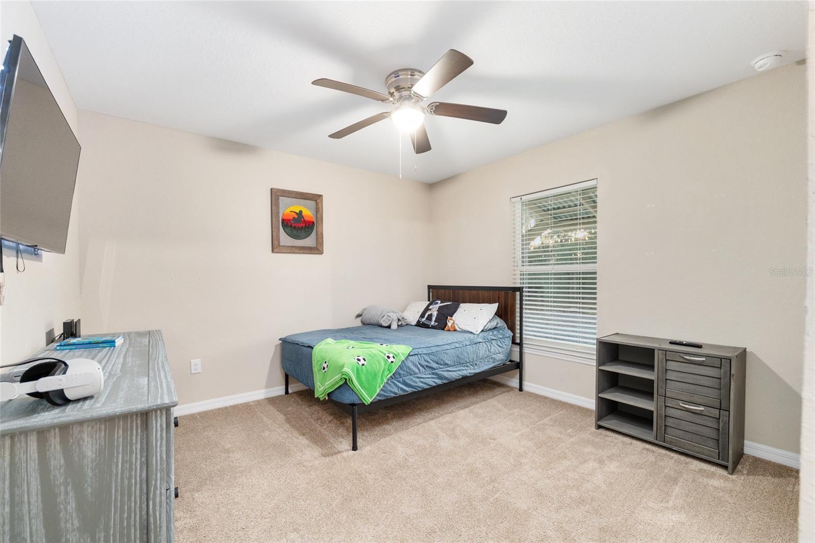 Image 42 of 100 For 13700 71st Lane